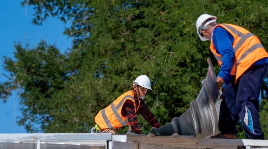 Professional residential roofers in Theriot, LA